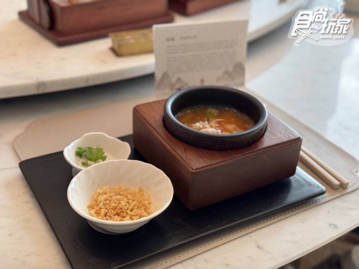 全台唯一高空「米其林川菜」!秋冬新菜搶先看,必嗑川味9宮格、燒乳鴿 全台唯一高空「米其林川菜」!秋冬新菜搶先看,必嗑川味9宮格、燒乳鴿