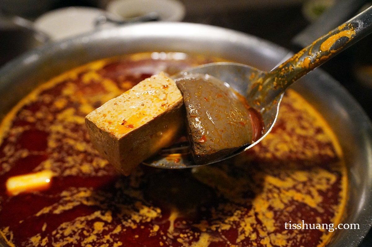 連1個月「鼎王買一送一」!免費送酥炸咔滋豚、QQ球,鴨血豆腐無限續加 連1個月「鼎王買一送一」!免費送酥炸咔滋豚、QQ球,鴨血豆腐無限續加