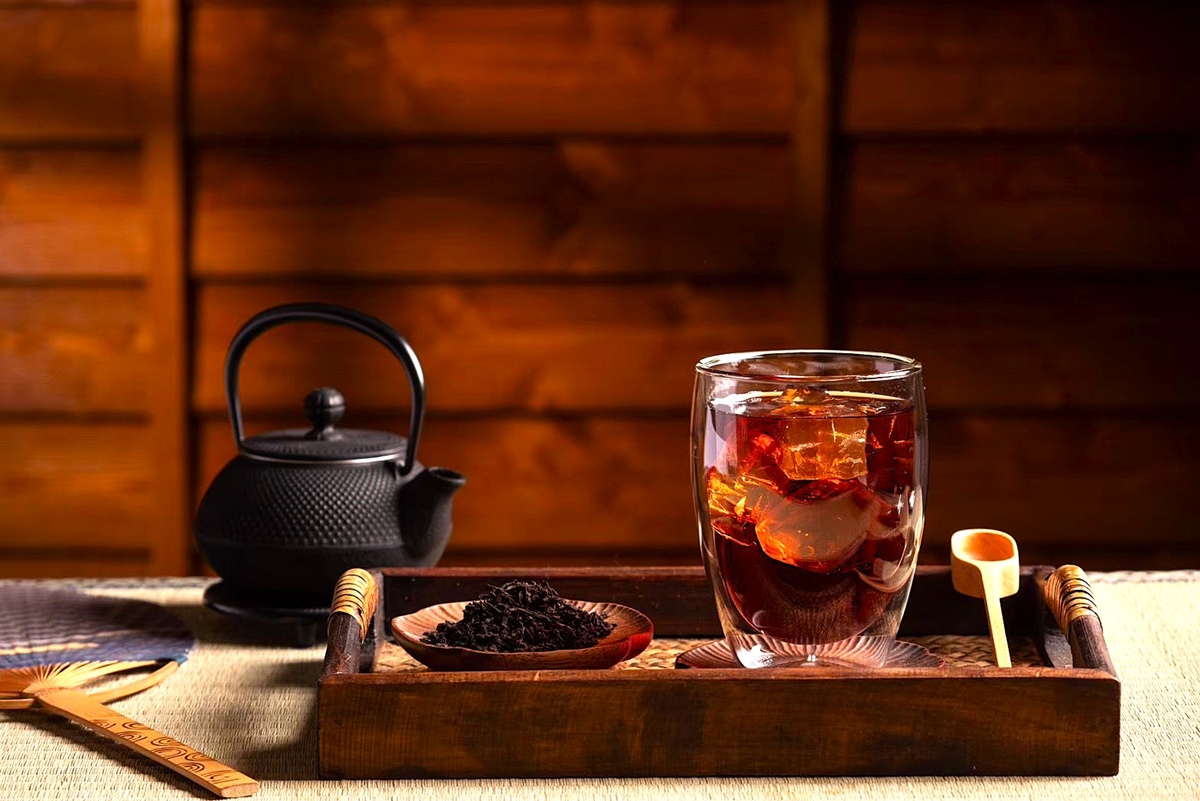 白玉奶茶買一送一!人氣日系手搖限量優惠快搶,蜂蜜珍珠+夕燒珍珠超欠喝 白玉奶茶買一送一!人氣日系手搖限量優惠快搶,蜂蜜珍珠+夕燒珍珠超欠喝