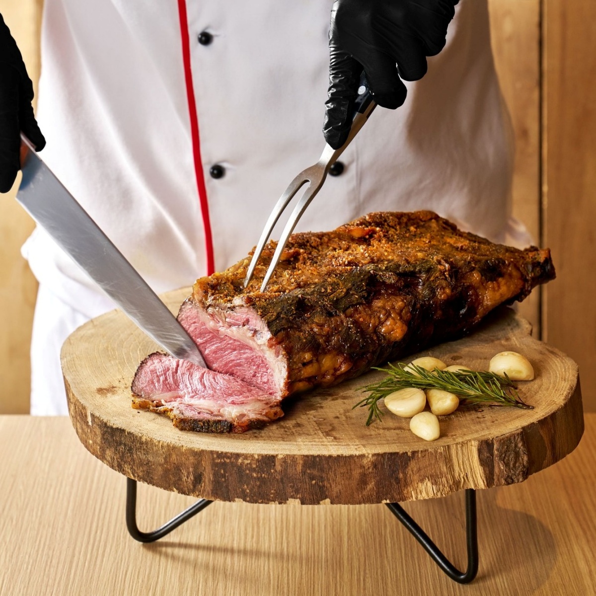 飯店「牛排吃到飽」千元有找!加購焗烤龍蝦只要299元,加購調酒10元爽喝 飯店「牛排吃到飽」千元有找!加購焗烤龍蝦只要299元,加購調酒10元爽喝