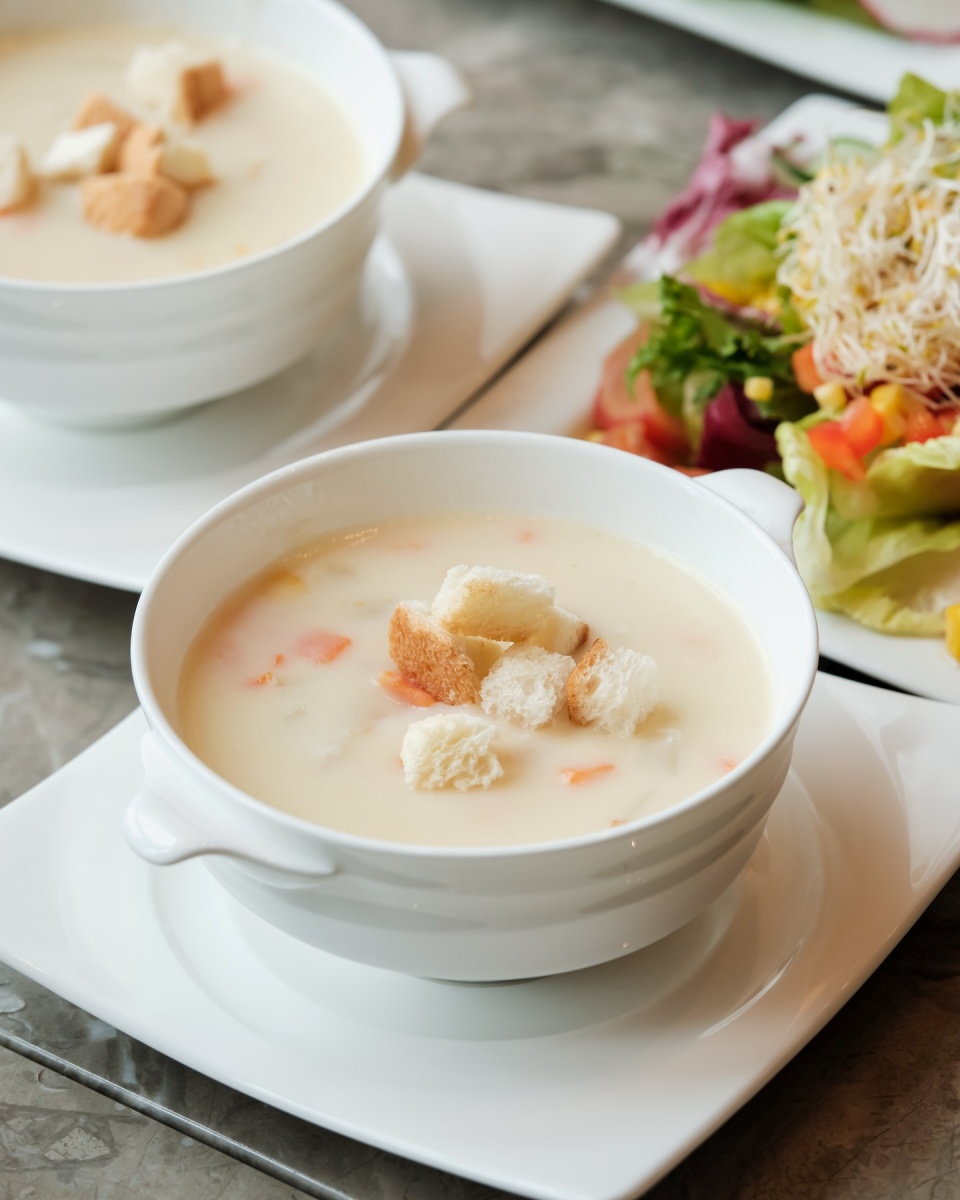 飯店「牛排吃到飽」千元有找!加購焗烤龍蝦只要299元,加購調酒10元爽喝 飯店「牛排吃到飽」千元有找!加購焗烤龍蝦只要299元,加購調酒10元爽喝