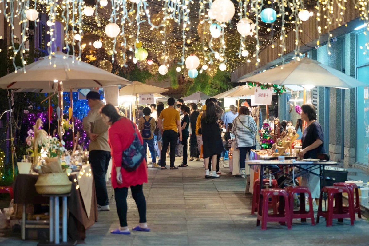 全台最大「薑餅城市」夢幻點燈!超過70座薑餅屋超好拍,聖誕市集快閃2天 全台最大「薑餅城市」夢幻點燈!超過70座薑餅屋超好拍,聖誕市集快閃2天