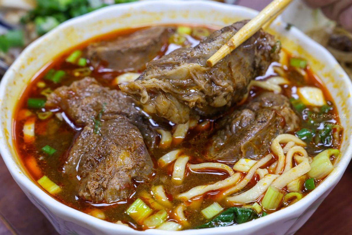 台北人激推最強10家牛肉麵：牛肉界勞斯萊斯、必比登８連霸、隱藏密店