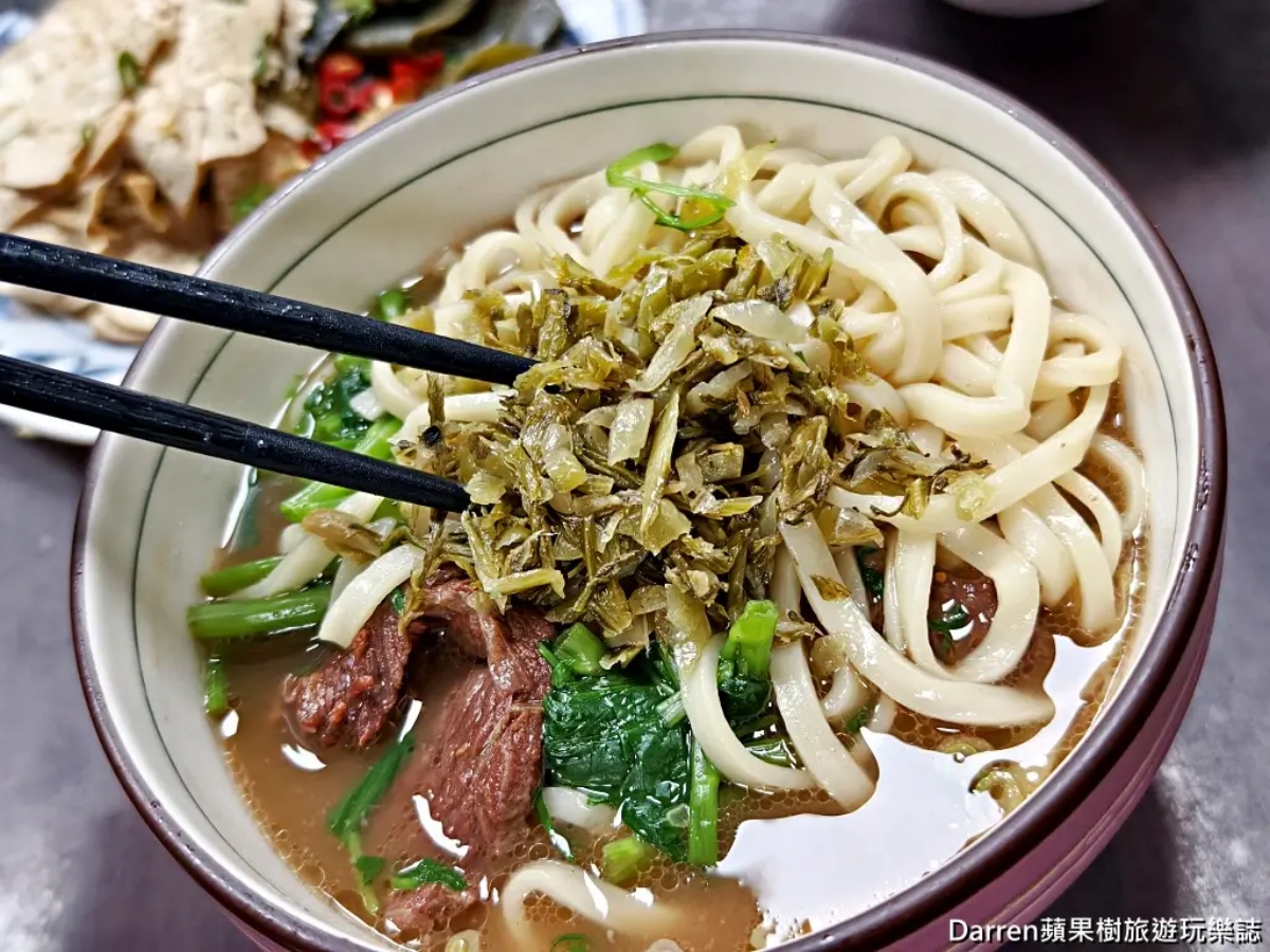 台北人激推最強10家牛肉麵：牛肉界勞斯萊斯、必比登８連霸、隱藏密店