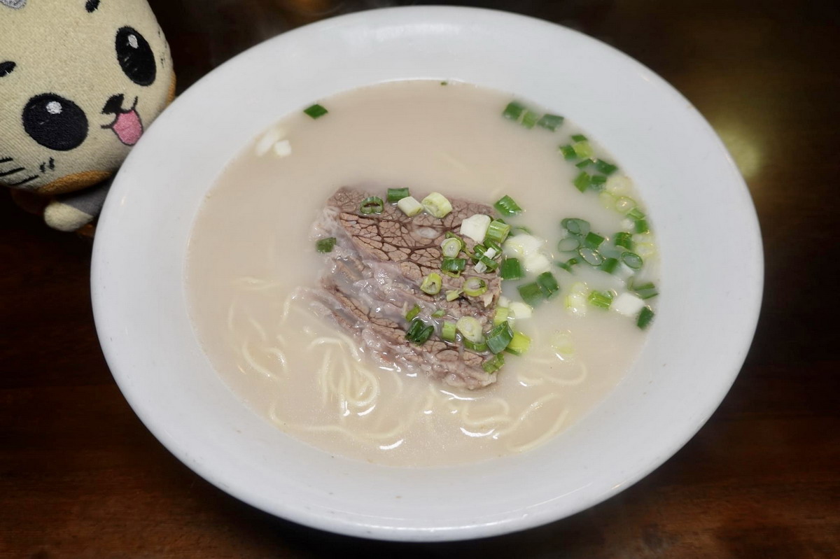 台北人激推最強10家牛肉麵：牛肉界勞斯萊斯、必比登８連霸、隱藏密店