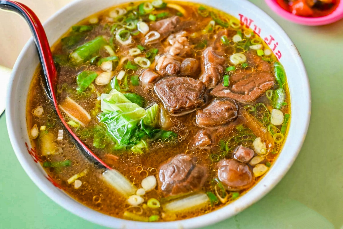 台北人激推最強10家牛肉麵：牛肉界勞斯萊斯、必比登８連霸、隱藏密店