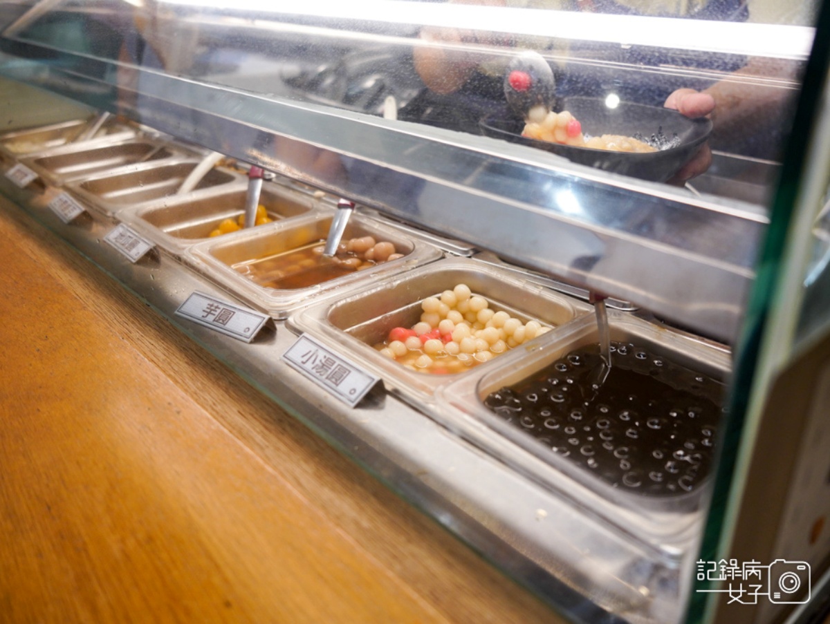 迪化街網美、文青美食特搜！昭和浪漫霜淇淋、復古老屋咖啡廳，加碼推薦３家百年老店