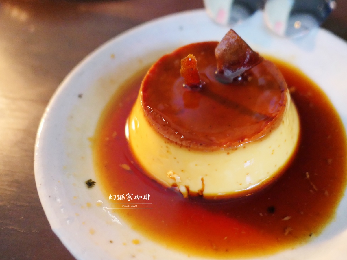 迪化街網美、文青美食特搜！昭和浪漫霜淇淋、復古老屋咖啡廳，加碼推薦３家百年老店