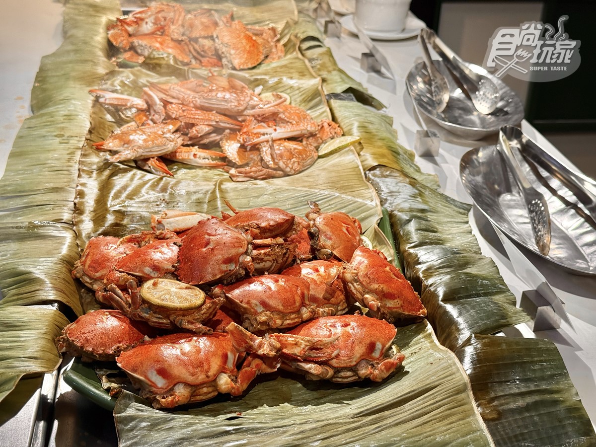 吃到飽4人同行1人免費!飯店變身巧克力冒險工廠,40呎聖誕樹璀璨點燈 吃到飽4人同行1人免費!飯店變身巧克力冒險工廠,40呎聖誕樹璀璨點燈