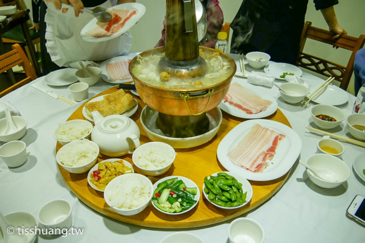 台北酸菜白肉鍋13間：圍爐酸菜白肉火鍋