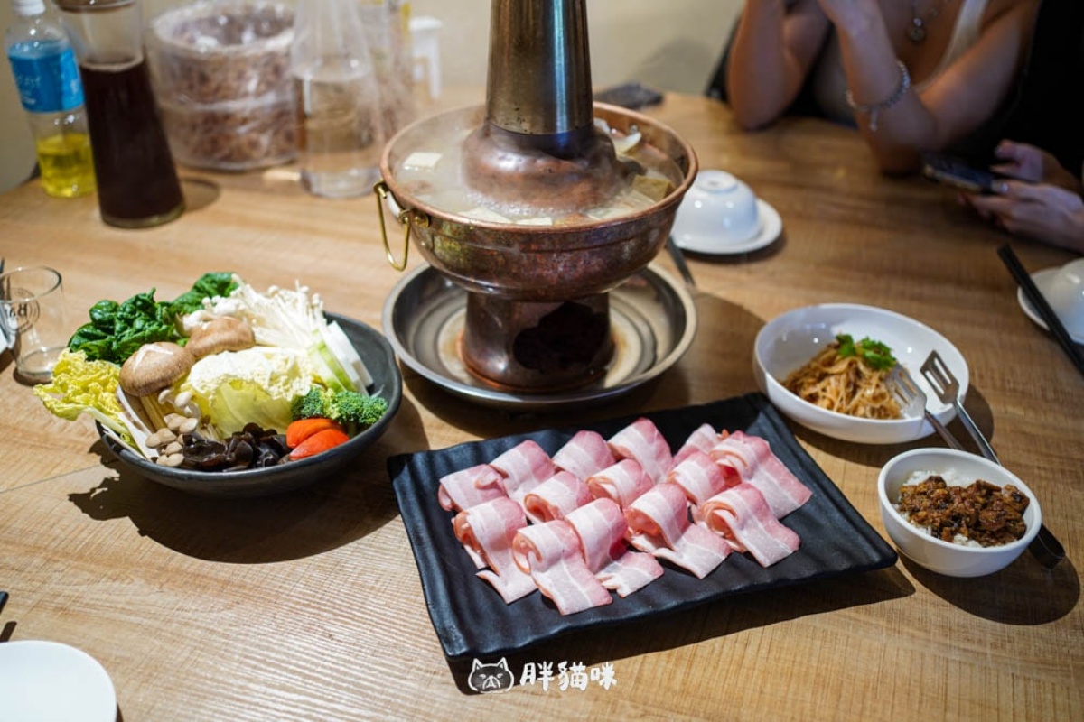 台北酸菜白肉鍋13間：酸民拾味