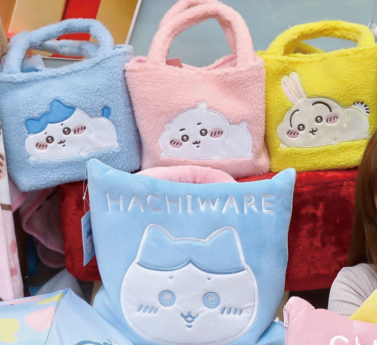 「屈臣氏X吉伊卡哇」聯名開賣!35元起搶超Q公仔、絨毛提袋,加碼買一送一 「屈臣氏X吉伊卡哇」聯名開賣!35元起搶超Q公仔、絨毛提袋,加碼買一送一