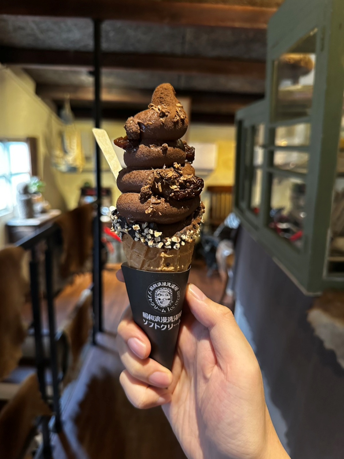 迪化街網美、文青美食特搜！昭和浪漫霜淇淋、復古老屋咖啡廳，加碼推薦３家百年老店