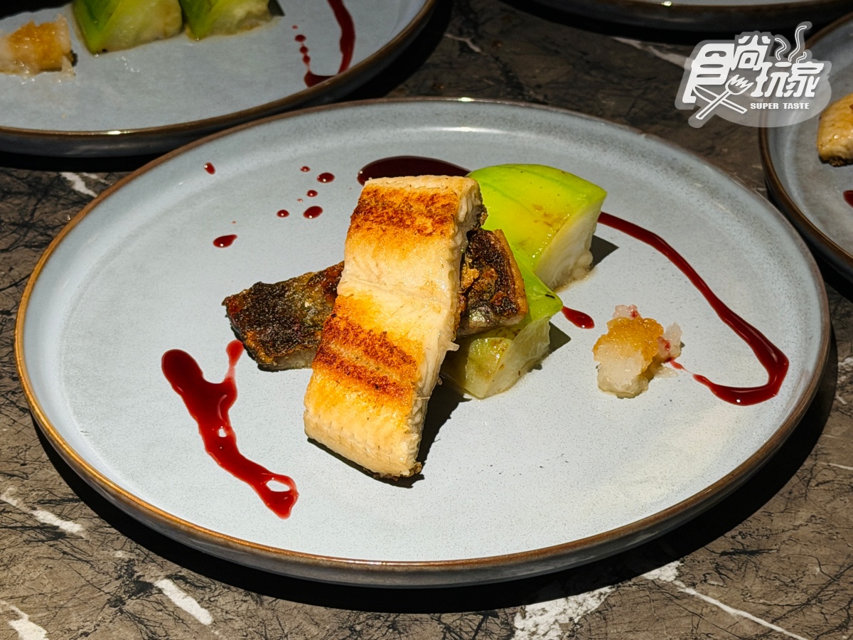 吃得到和牛、松葉蟹!信義區「私・犇」全新季節菜單,1500元起就能吃 吃得到和牛、松葉蟹!信義區「私・犇」全新季節菜單,1500元起就能吃