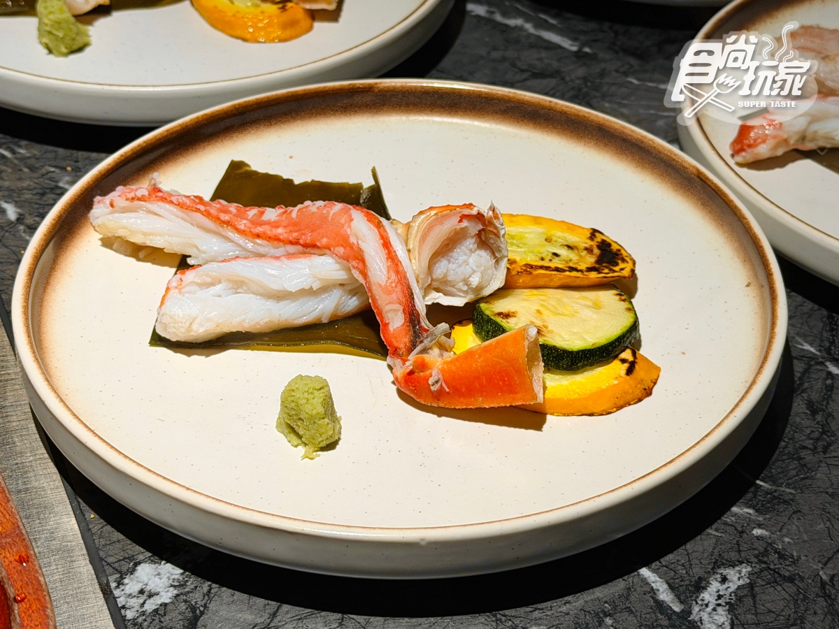 吃得到和牛、松葉蟹!信義區「私・犇」全新季節菜單,1500元起就能吃 吃得到和牛、松葉蟹!信義區「私・犇」全新季節菜單,1500元起就能吃