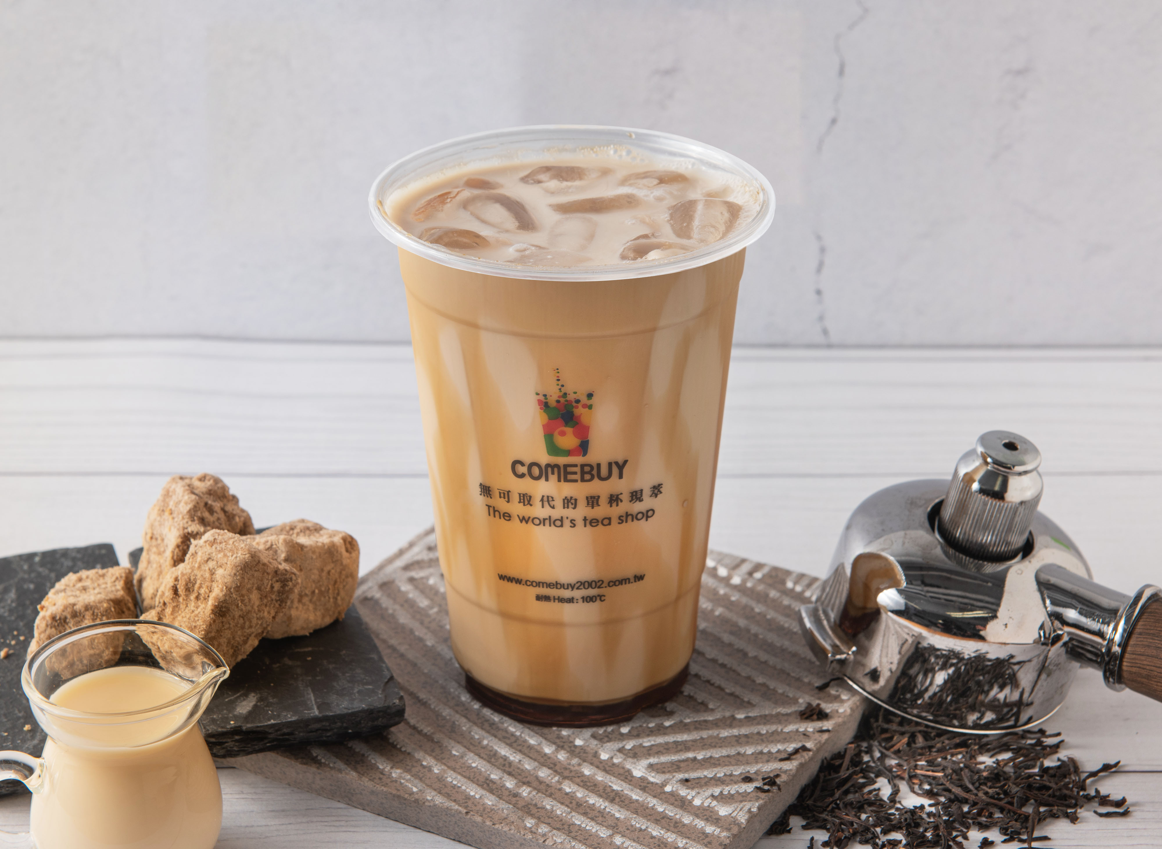 「麻古芋頭季」回歸!芋泥+金絨芝芝超濃郁,COMEBUY「沖繩黑糖飲2.0」送面膜 「麻古芋頭季」回歸!芋泥+金絨芝芝超濃郁,COMEBUY「沖繩黑糖飲2.0」送面膜