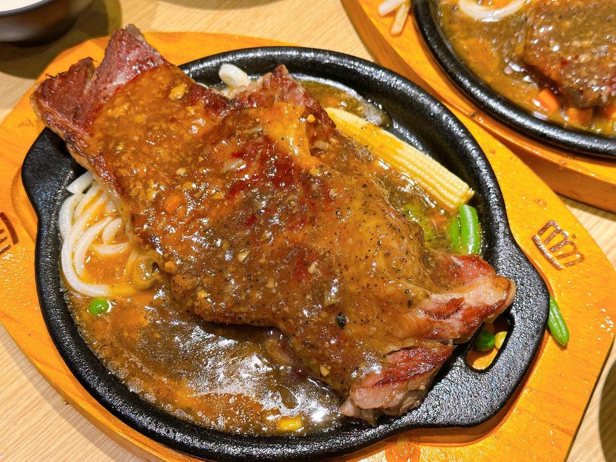 299元牛排+自助吧吃到飽!「高CP值牛排店」人氣爆棚,主食、披薩無限夾 299元牛排+自助吧吃到飽!「高CP值牛排店」人氣爆棚,主食、披薩無限夾