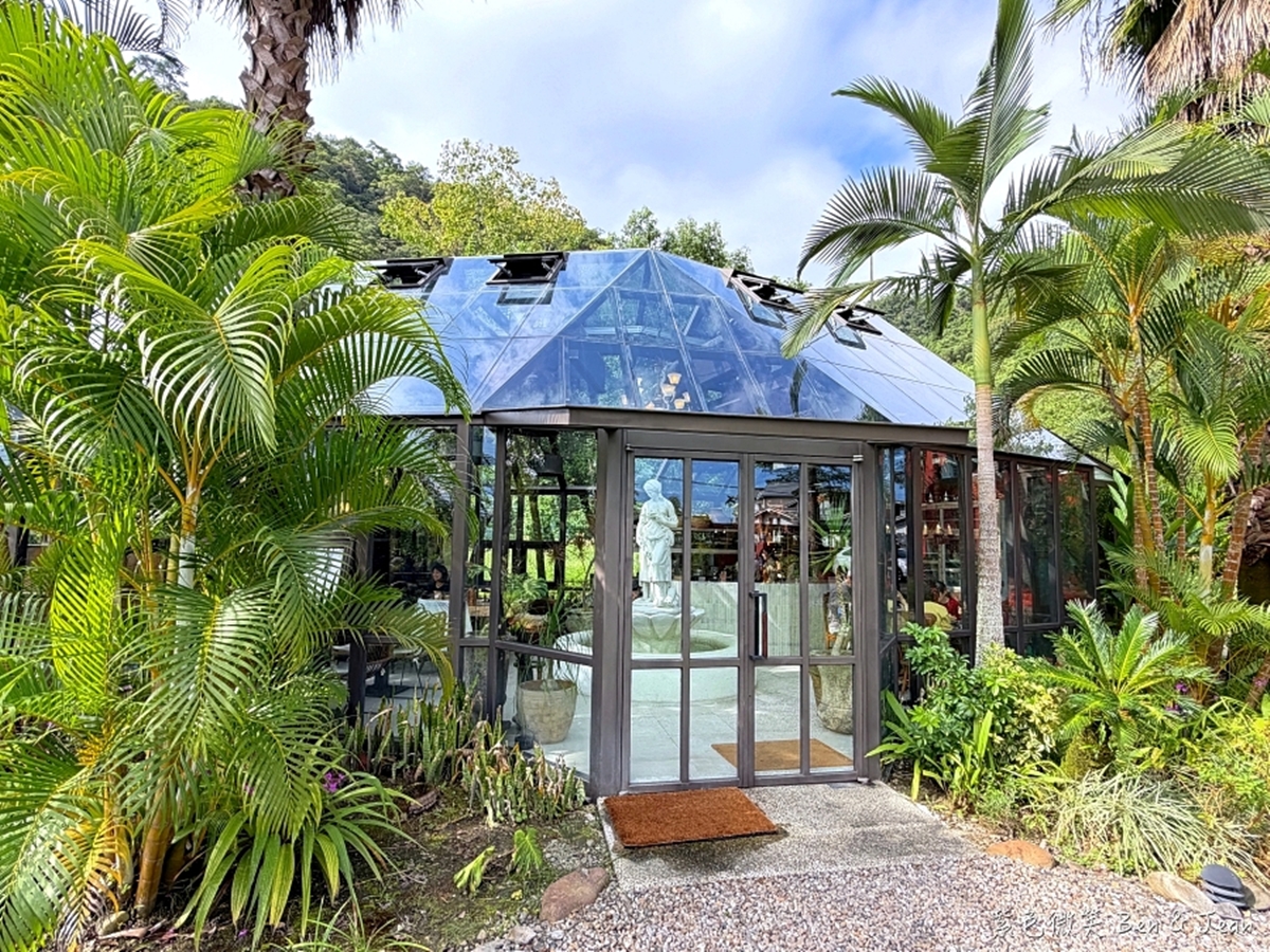 宜蘭最新「紅岩玻璃屋」早午餐！850坪園區摩洛哥風超好拍，澎派早餐盤秒飛地中海