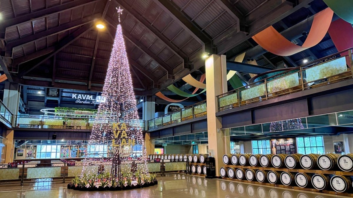 宜蘭最新「紅岩玻璃屋」早午餐！850坪園區摩洛哥風超好拍，澎派早餐盤秒飛地中海