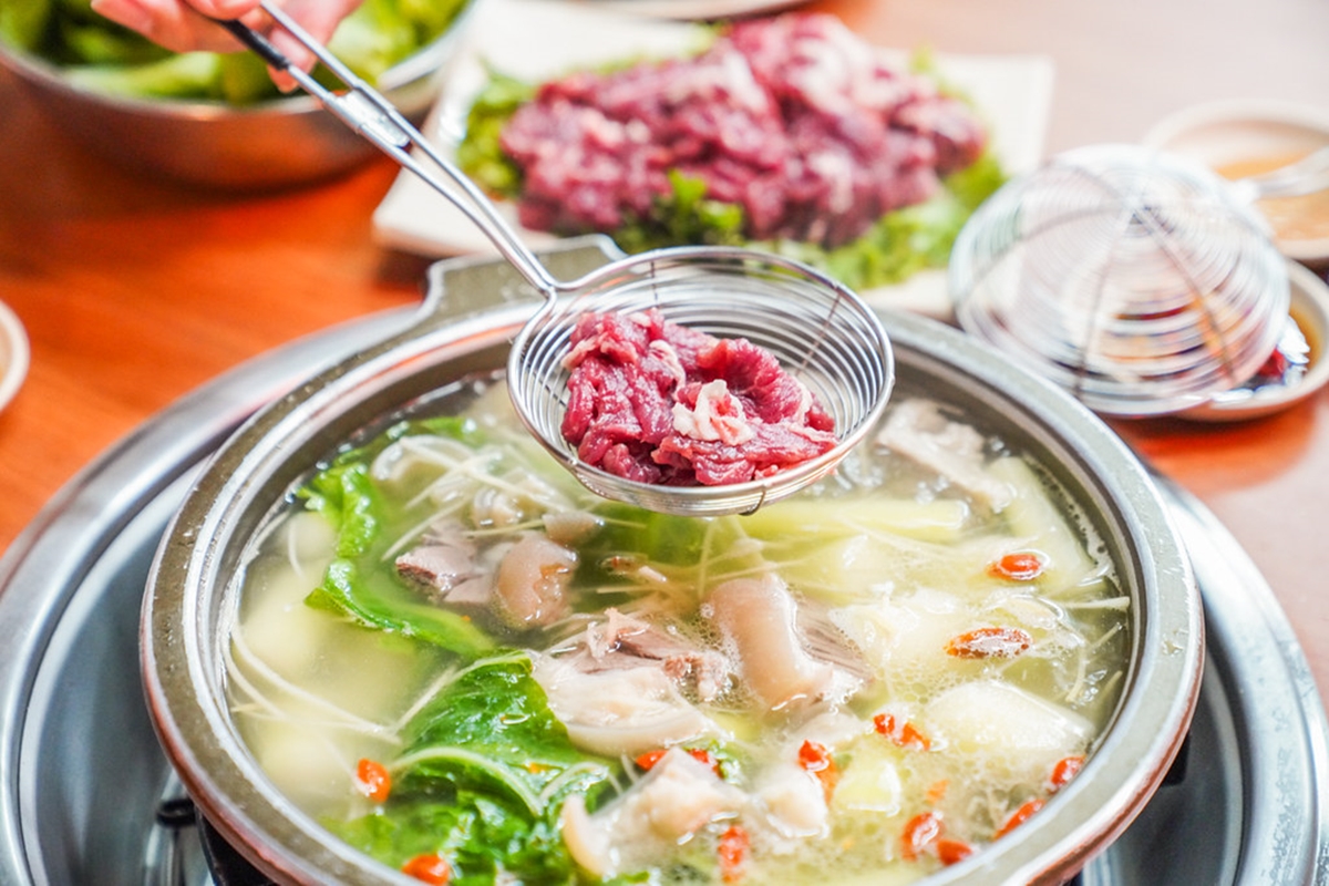 台北羊肉爐哪間強?網推這家平日宵夜場也炸滿,冬季限定「菜心羊」排1小時也要吃 台北羊肉爐哪間強?網推這家平日宵夜場也炸滿,冬季限定「菜心羊」排1小時也要吃