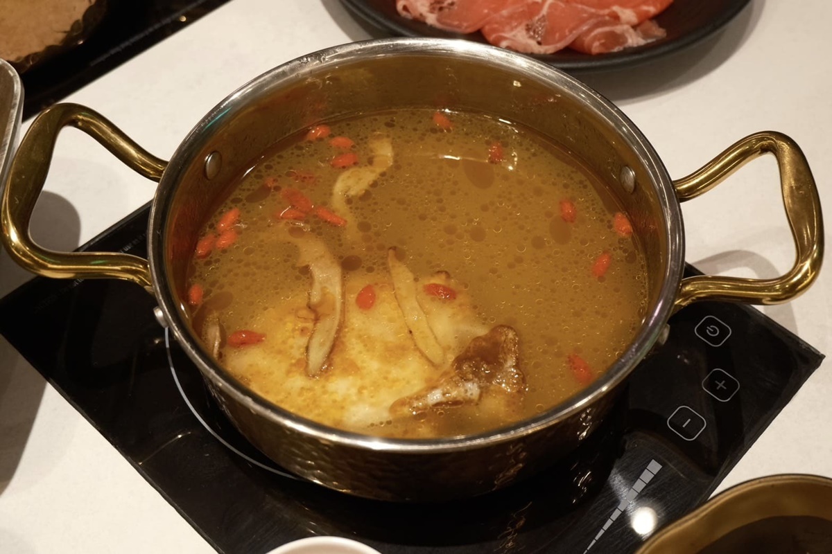 圍圍爐爐第1間「平價小火鍋」!328元爽嗑爆炒鍋,大苑子飲品、霜淇淋暢吃 圍圍爐爐第1間「平價小火鍋」!328元爽嗑爆炒鍋,大苑子飲品、霜淇淋暢吃