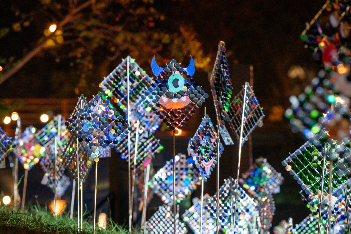 新竹最美「光影藝術節」回來了!免費逛到明年,打卡送星星手燈、假日有市集 新竹最美「光影藝術節」回來了!免費逛到明年,打卡送星星手燈、假日有市集