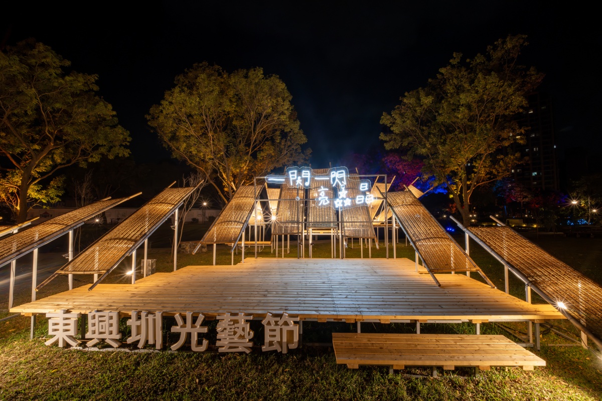 新竹最美「光影藝術節」回來了!免費逛到明年,打卡送星星手燈、假日有市集 新竹最美「光影藝術節」回來了!免費逛到明年,打卡送星星手燈、假日有市集