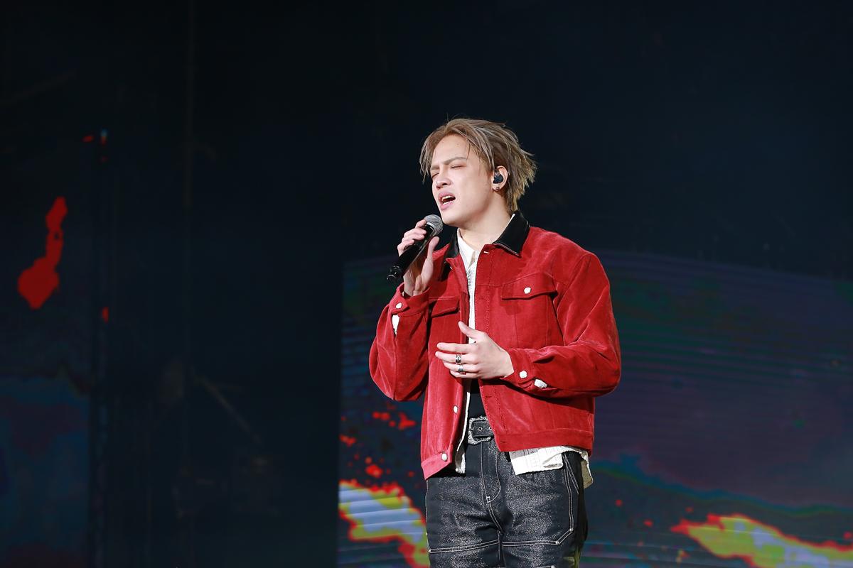 「巨星耶誕演唱會」告五人震撼開場!重磅卡司點燃週末夜晚,動力火車壓軸登場 「巨星耶誕演唱會」告五人震撼開場!重磅卡司點燃週末夜晚,動力火車壓軸登場