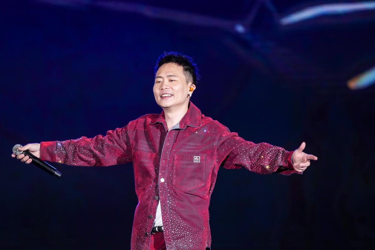 「巨星耶誕演唱會」告五人震撼開場!重磅卡司點燃週末夜晚,動力火車壓軸登場 「巨星耶誕演唱會」告五人震撼開場!重磅卡司點燃週末夜晚,動力火車壓軸登場