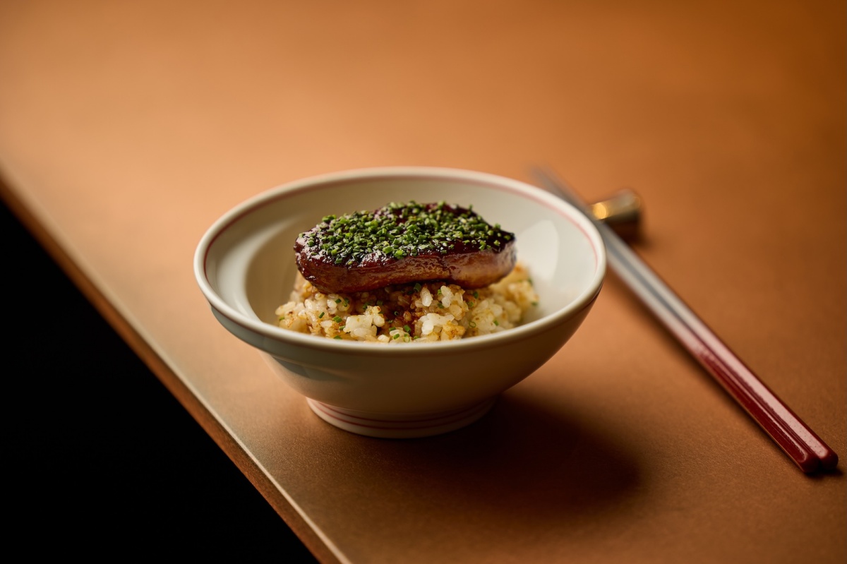 台北最難訂位鐵板燒！小吃「棺材板、鼎邊銼」華麗升級，吃得到鮑魚、龍蝦