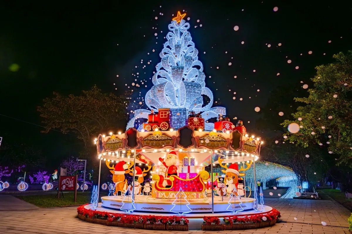2025全台聖誕樹！北中南28大必拍景點，聖誕市集、活動全攻略（不斷更新）