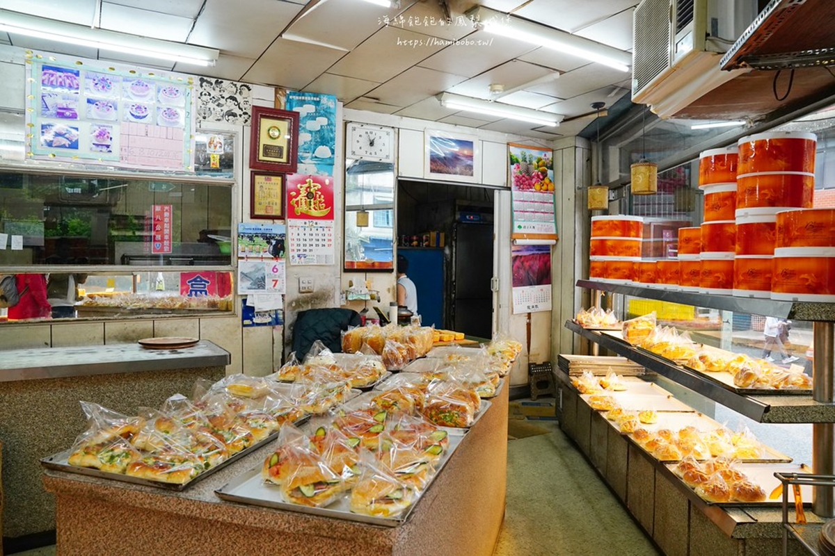 消失中的古早味!30年老店「爆量花生蛋糕」只要38元,特製鮮奶油太邪惡 消失中的古早味!30年老店「爆量花生蛋糕」只要38元,特製鮮奶油太邪惡