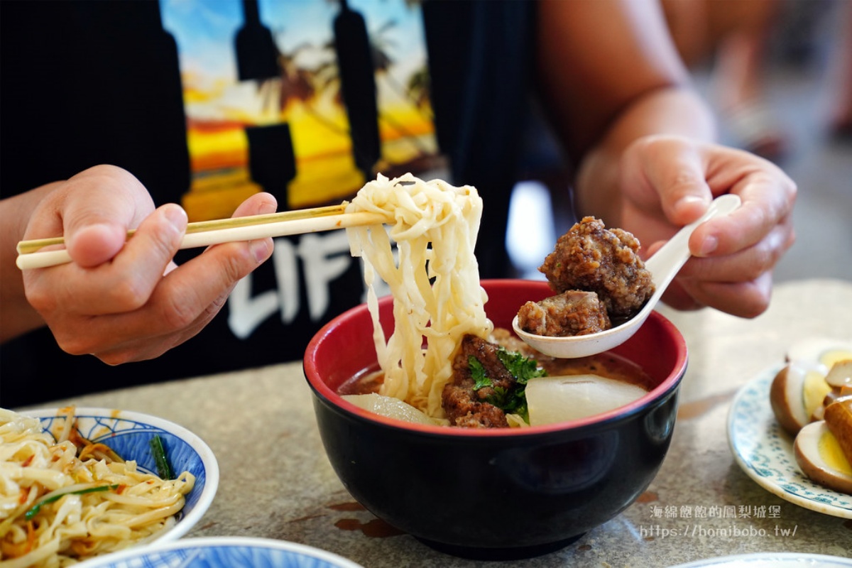 消失中的古早味!30年老店「爆量花生蛋糕」只要38元,特製鮮奶油太邪惡 消失中的古早味!30年老店「爆量花生蛋糕」只要38元,特製鮮奶油太邪惡
