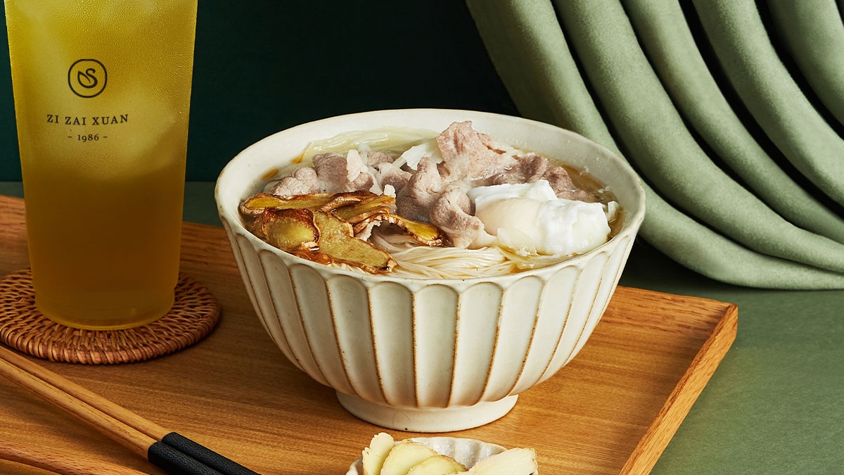 吃麵免費送飲料!台南人氣手搖店竟賣麵食,必點番茄鍋燒麵、麻油赤肉麵線 吃麵免費送飲料!台南人氣手搖店竟賣麵食,必點番茄鍋燒麵、麻油赤肉麵線