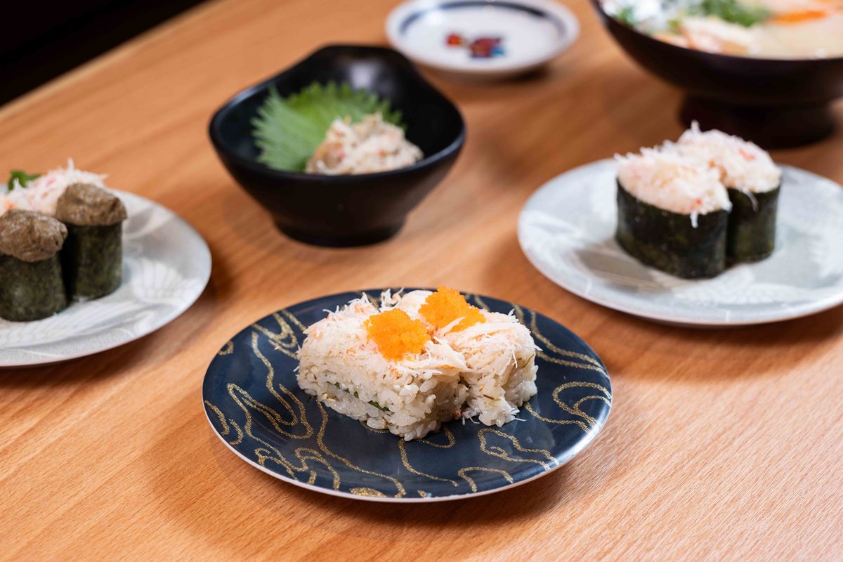 生鮭魚30元開吃！12月壽司優惠４家：免費吃388元聖誕壽司、第８份起半價