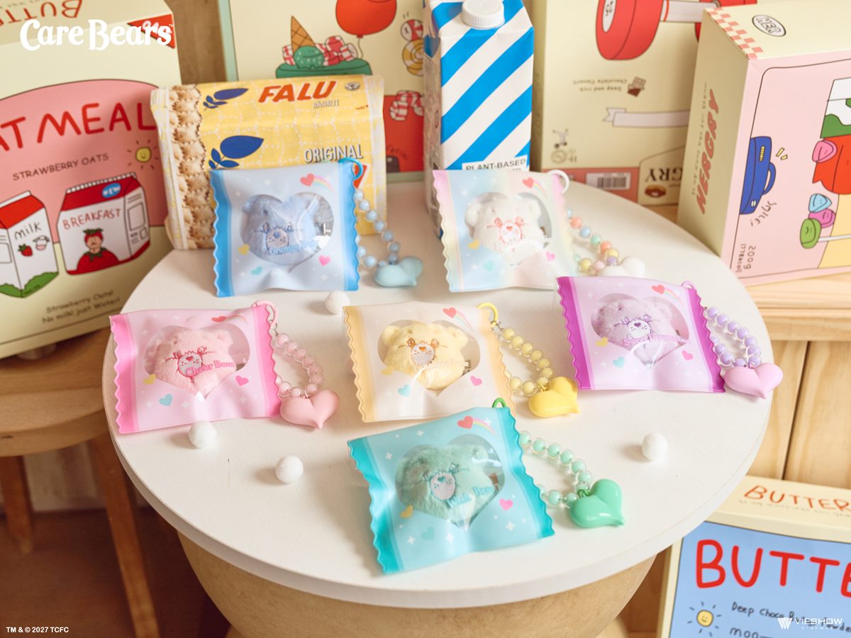 Care Bears聖誕樹登場！威秀「這天起」限量開賣，彩虹熊糖果包、趴趴熊12款