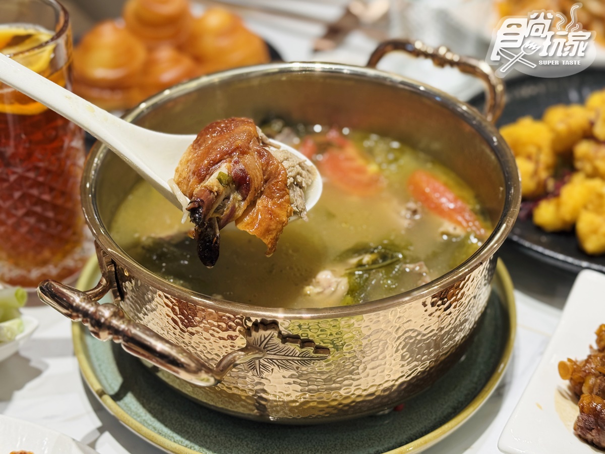 4.8星烤鴨「鴨覓」插旗信義！連３天狂送「整隻烤鴨」，爽嗑３公斤櫻桃鴨