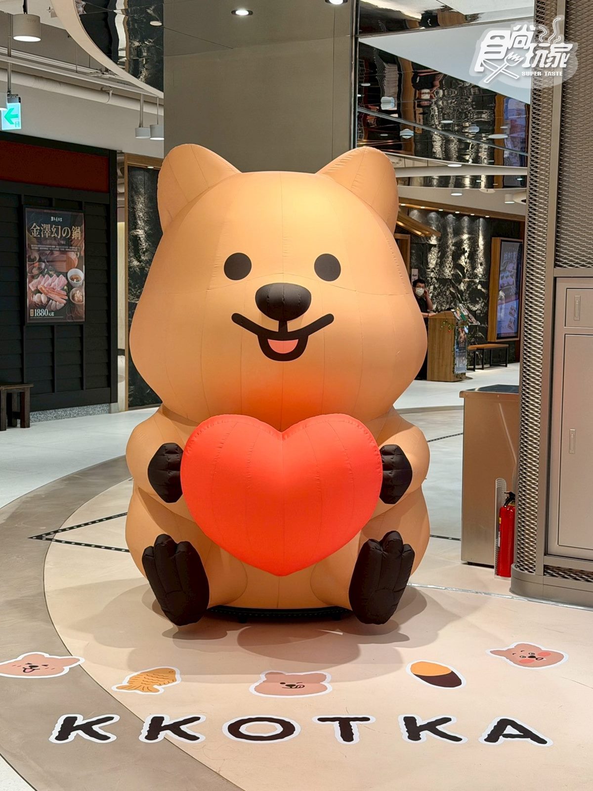 超人氣短尾矮袋鼠首登台!打卡2公尺「勾卡KKOTKA」,70款周邊、打卡點開箱 超人氣短尾矮袋鼠首登台!打卡2公尺「勾卡KKOTKA」,70款周邊、打卡點開箱