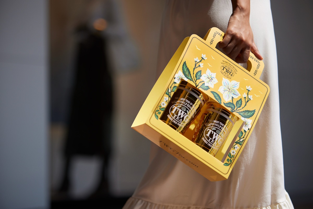 聖誕最美茶飲！週末限定「聖多諾黑紅寶石拿鐵」３階段喝，TWG首間外帶店買一送一