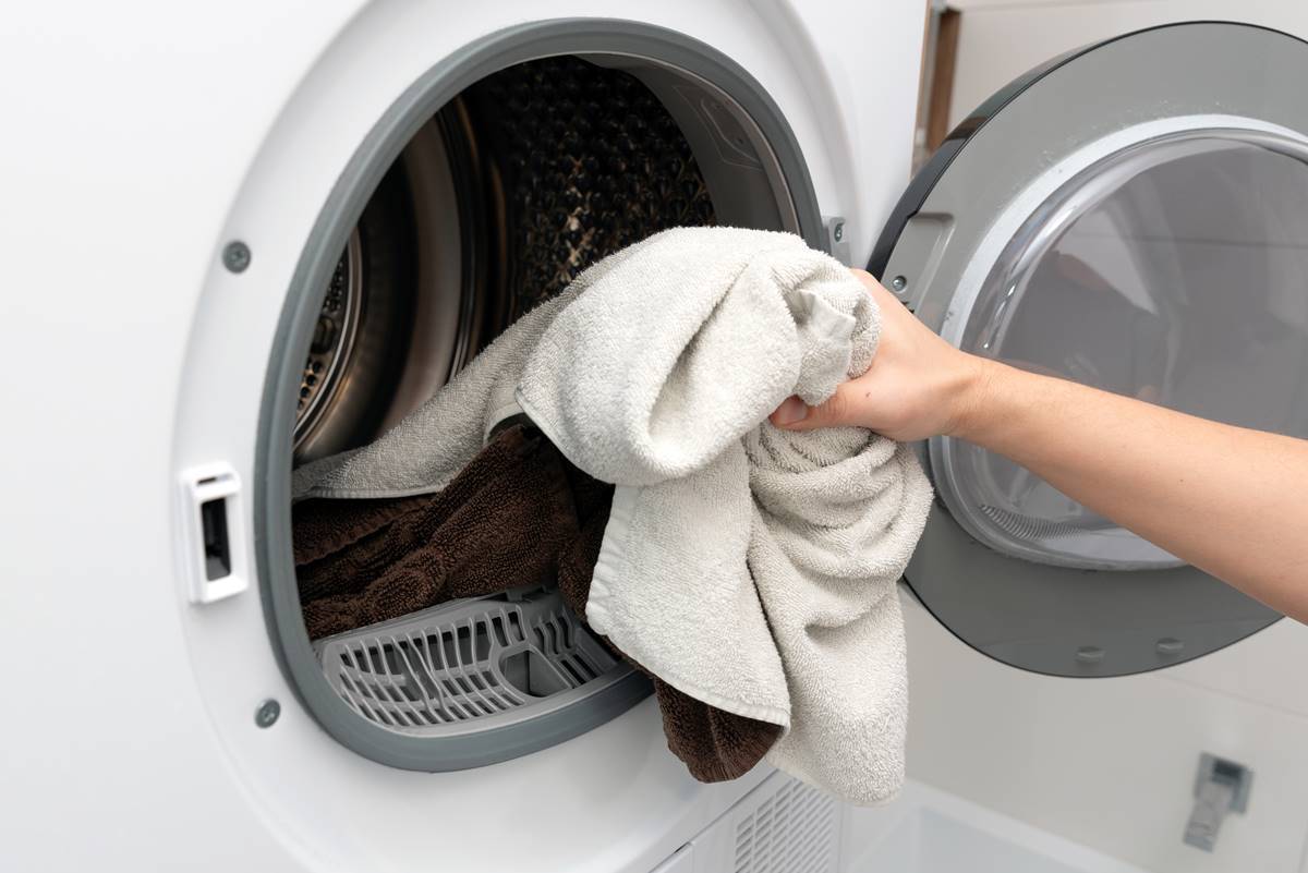 毛巾、浴巾多久洗一次？醫師曝正確清潔法：超過這天數沒洗等同馬桶擦身