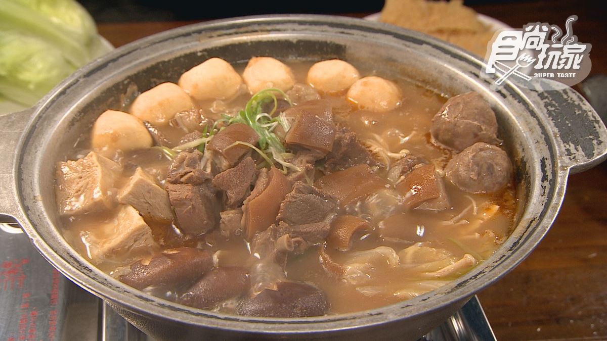 一開店就客滿！「台北最難訂羊肉爐」是這家，濃厚香醇「紅燒羊肉爐」超欠吃