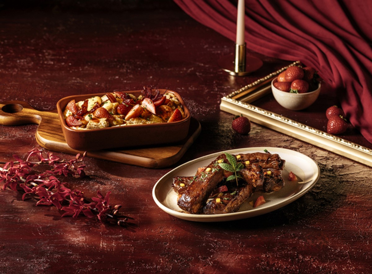 全台最強草莓吃到飽！22道草莓料理無限供應，爐烤豬排、海鮮、甜點通通有