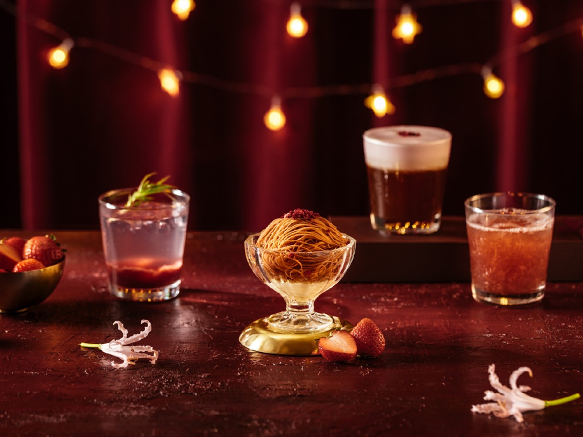 全台最強草莓吃到飽！22道草莓料理無限供應，爐烤豬排、海鮮、甜點通通有