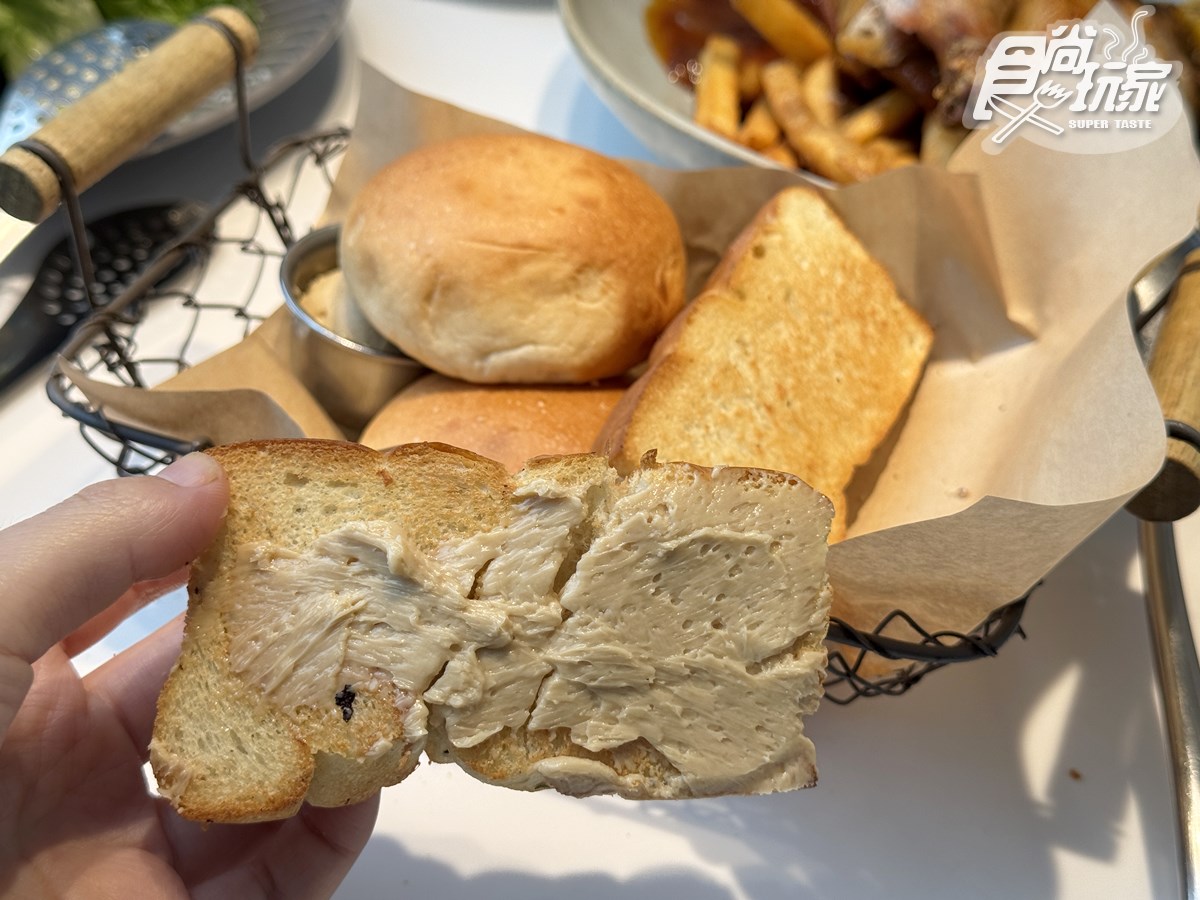 歐式麵包、咖啡無限續！高CP值「高空早午餐」爽嗑BBQ烤雞，免費送布朗尼