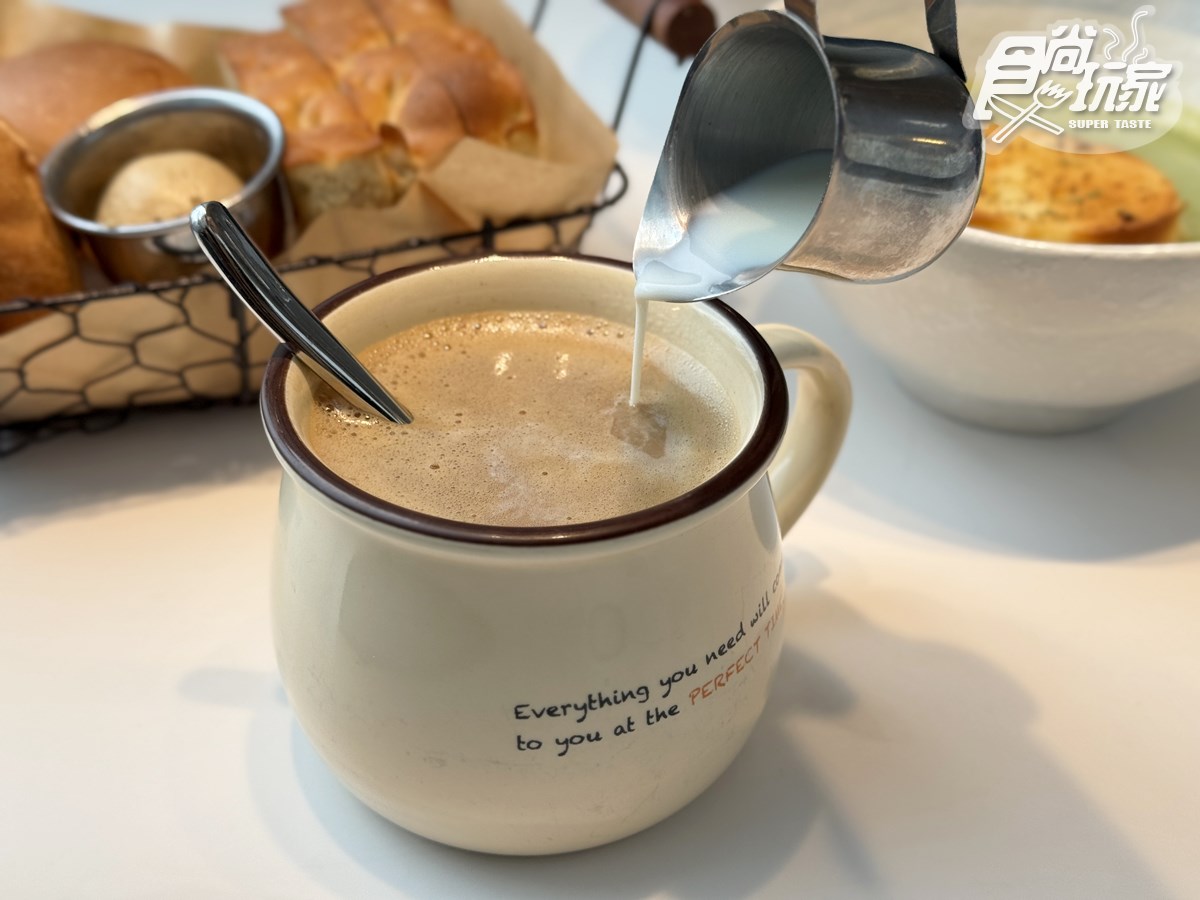 歐式麵包、咖啡無限續！高CP值「高空早午餐」爽嗑BBQ烤雞，免費送布朗尼