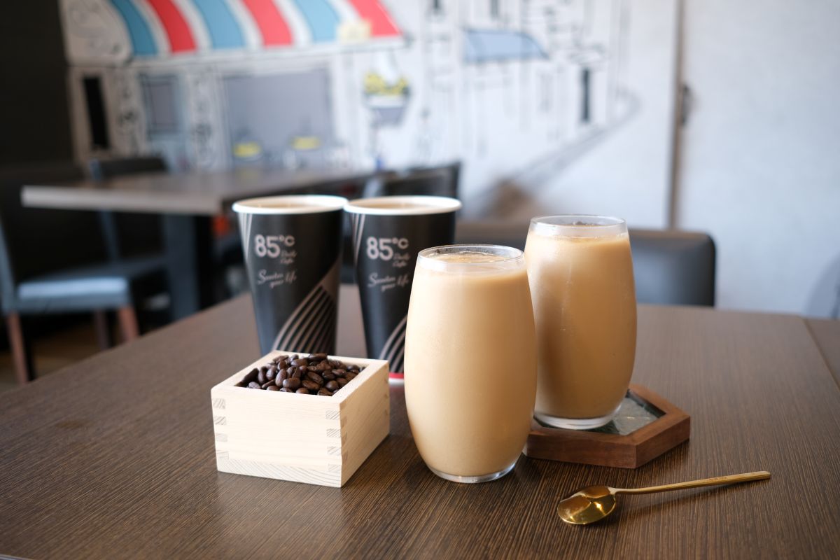 85度C咖啡第２杯半價！1000張券免費手刀領，2026最新菜單、推薦品項一覽