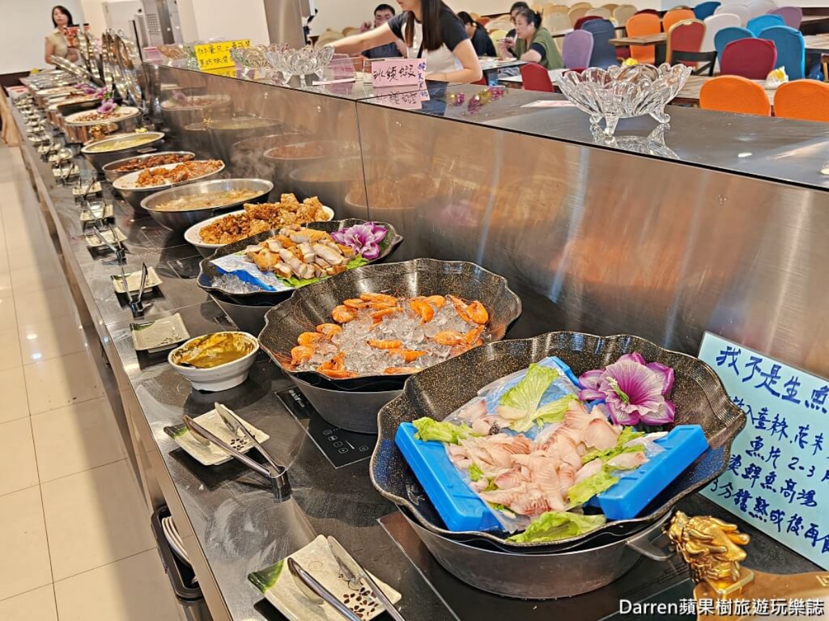 420元牛排＋自助吧吃到飽！港點、熱炒、烤鴨無限夾，還能DIY魚肉湯
