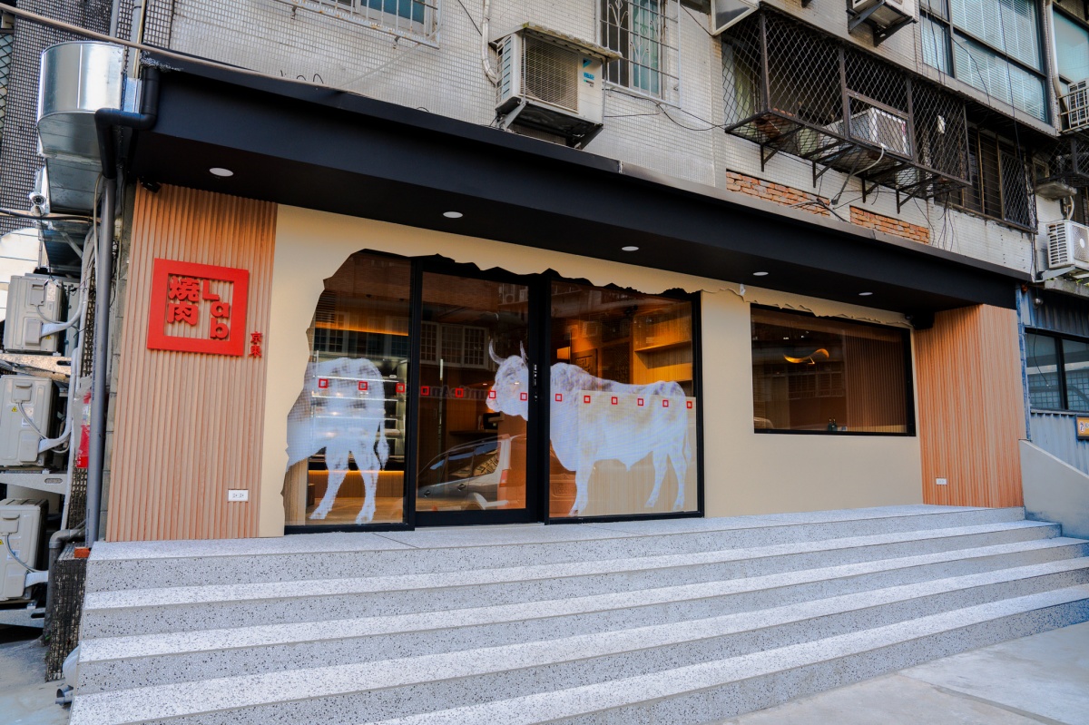 全台首創「超市型燒肉店」！230元起自選和牛、海鮮，單人用餐也無異味爽吃