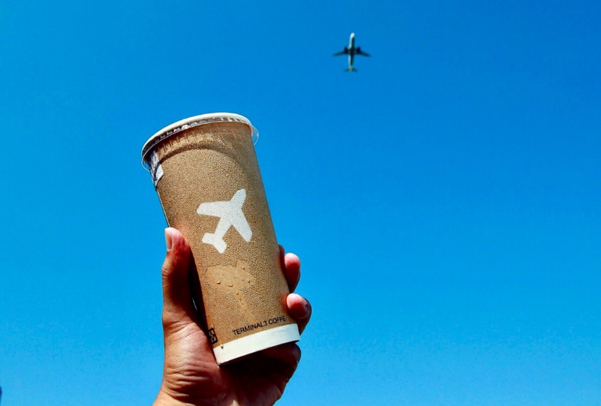 飛機迷快衝！桃園４間「跑道第一排」景觀咖啡，加碼４間「秒飛日本、峇里島」美店