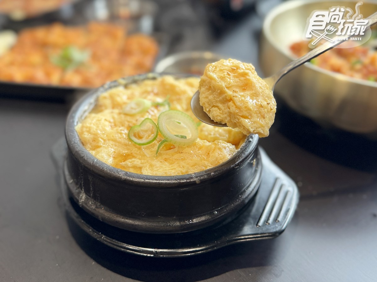 築間第1家「韓國醒酒湯」開幕!5大推薦+隱藏吃法一覽,內用小菜無限續到飽 築間第1家「韓國醒酒湯」開幕!5大推薦+隱藏吃法一覽,內用小菜無限續到飽